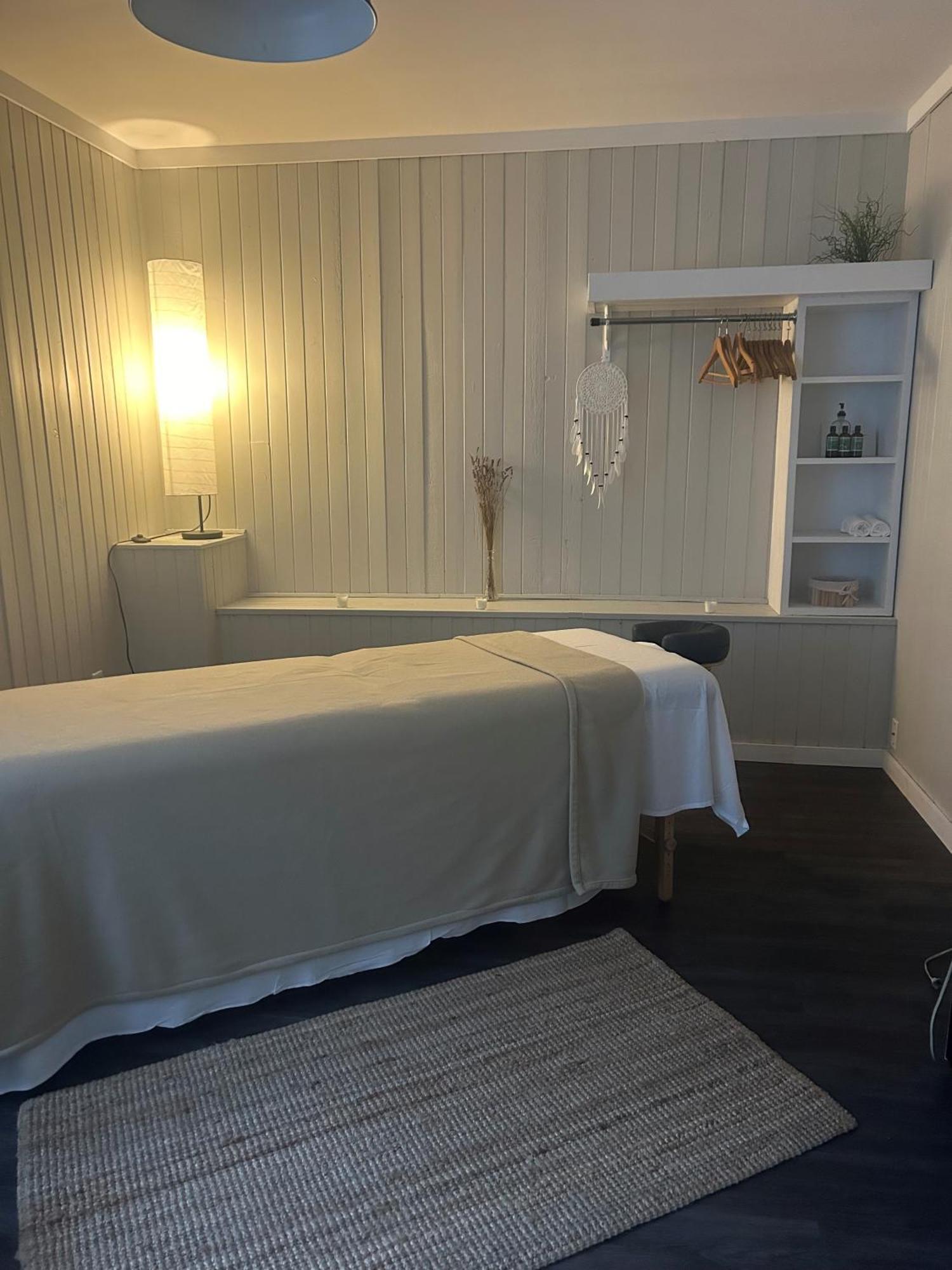 Hotel Far Hills Val-Morin Bagian luar foto