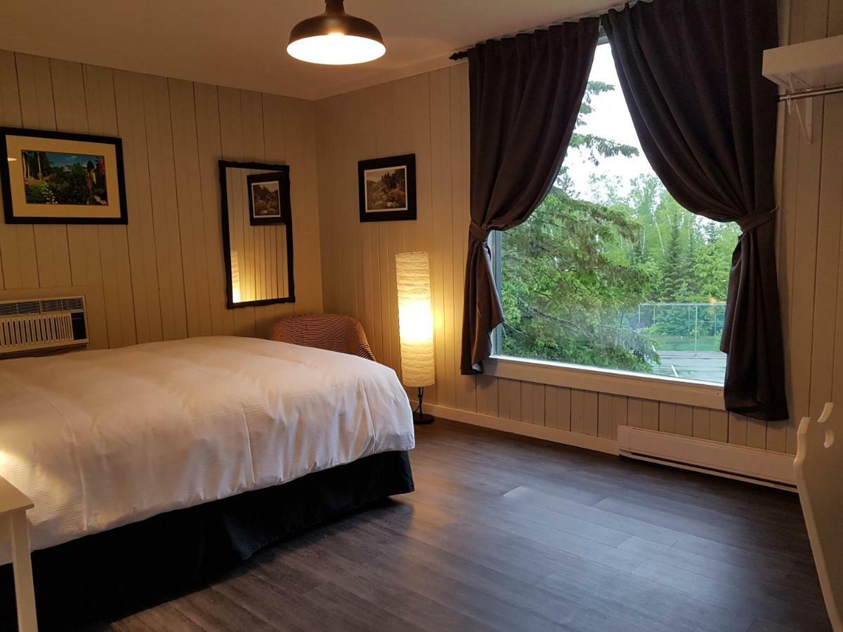 Hotel Far Hills Val-Morin Ruang foto